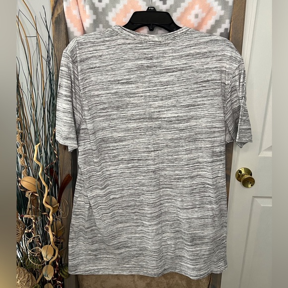 Mens NBA athletic shirt - Picture 2 of 5